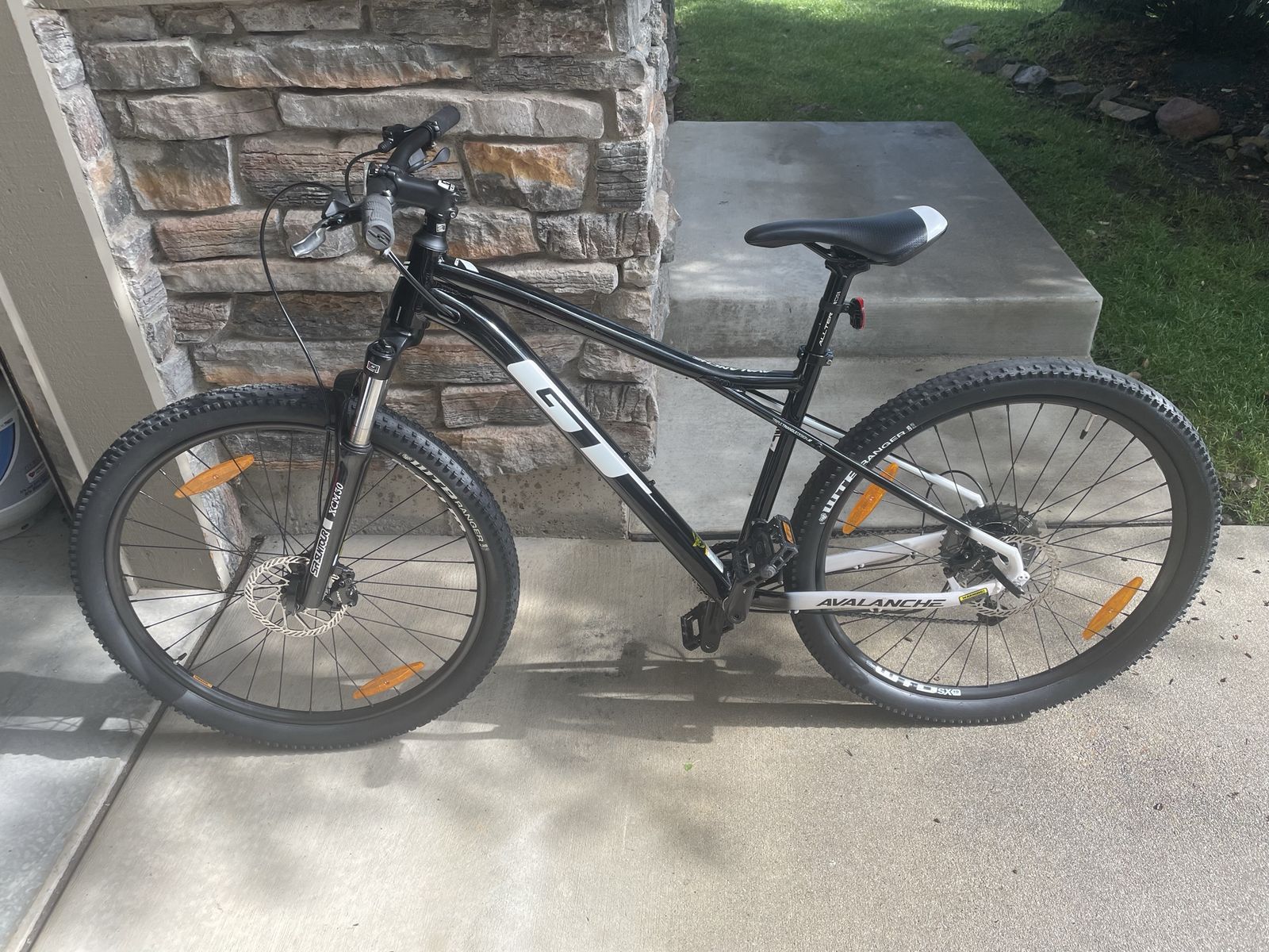 GT Avalance kids bike 