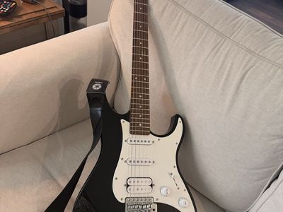Yamaha EG112c Black Solidbody Electric Guitar