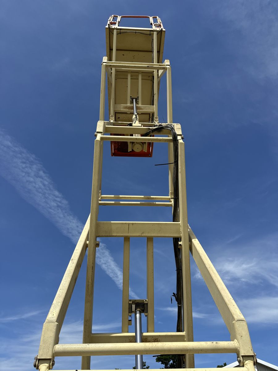 Main image 9