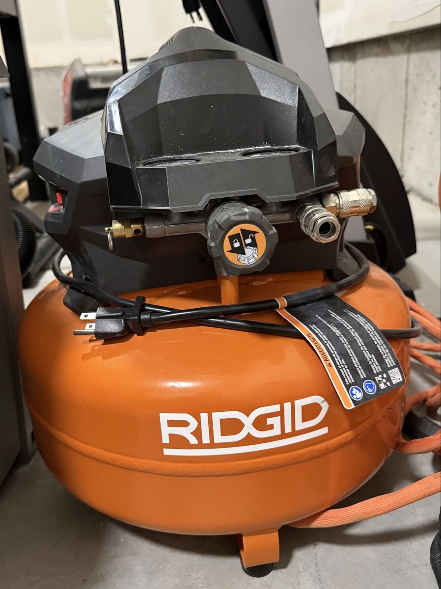 Air compressor