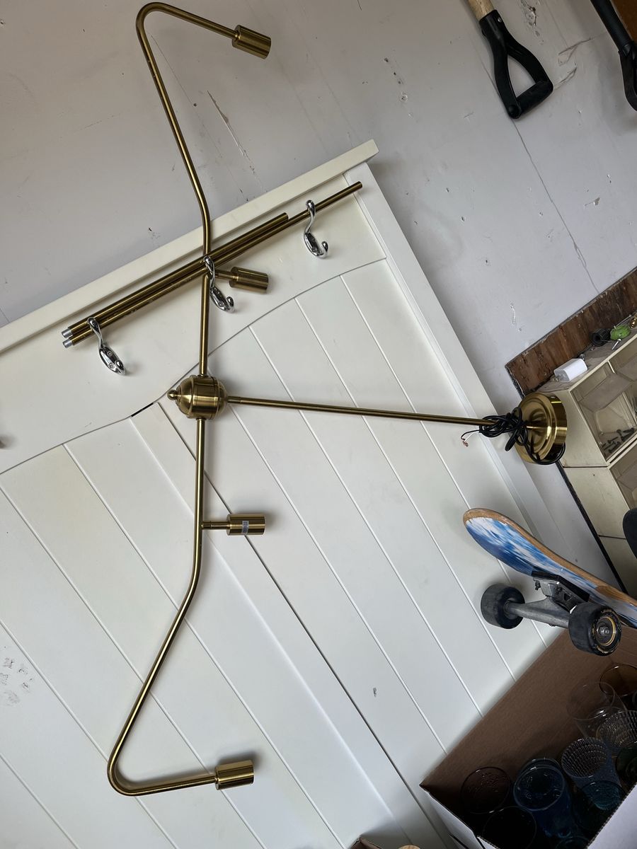 Main image 6