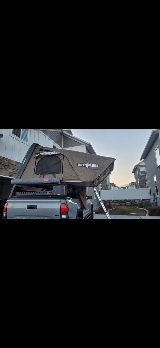 Roof top tent