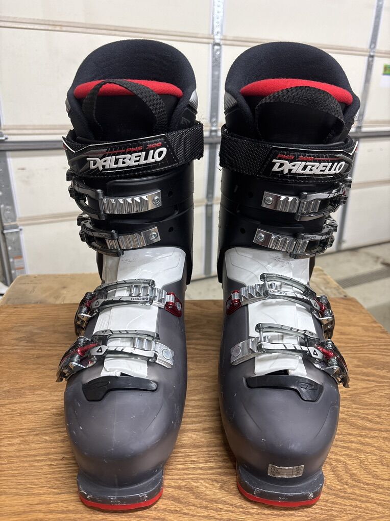 Dalbello Go AERRO Ski Boots  10.5   328 MM
