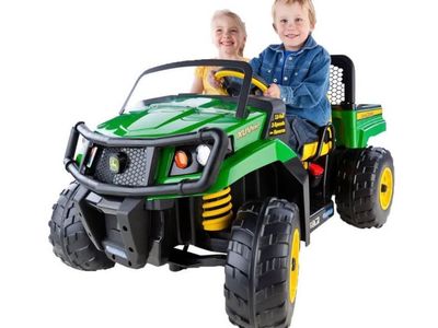 New - JohN Deer Gator - XUV 12v Ride On