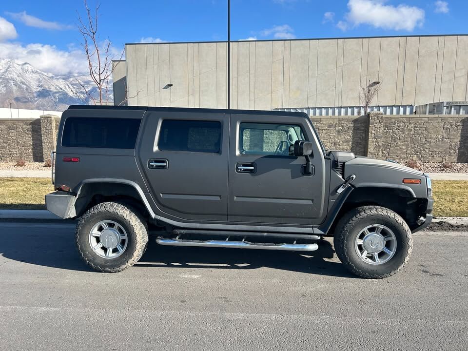 2004 HUMMER H2 Lux Series