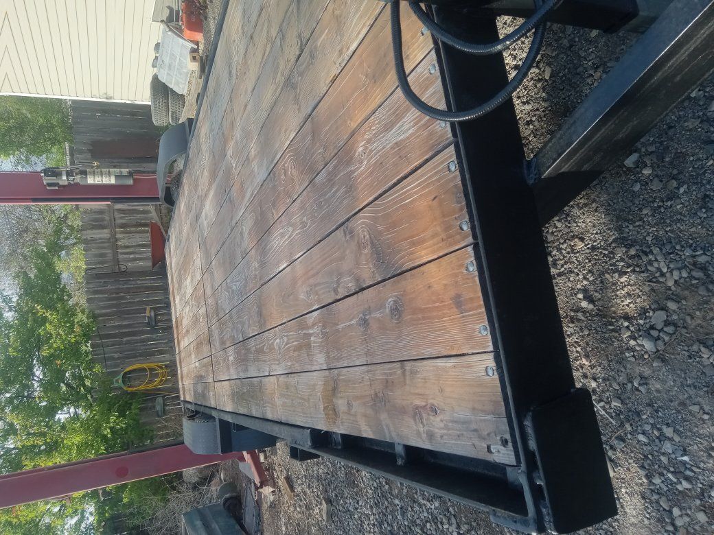 Main image 6
