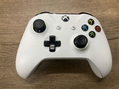 MICROSOFT XBOX ONE WIRELESS CONTROLLER