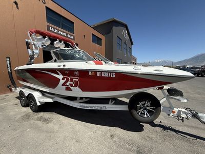2013 MasterCraft X25 Wake Boat Rental