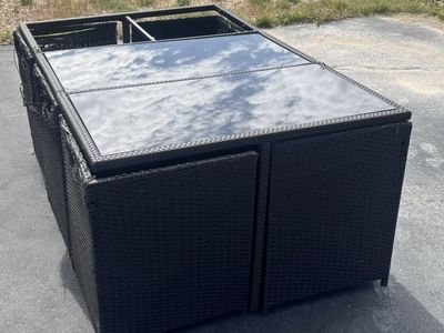 Deck patio table and 6 chairs - needs work