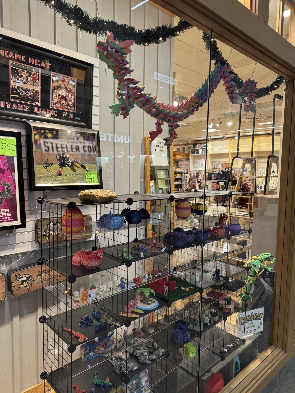 Come see our dragon family. Papa is 9 ft+, mama is 8 ft+ & Baby is 6ft+