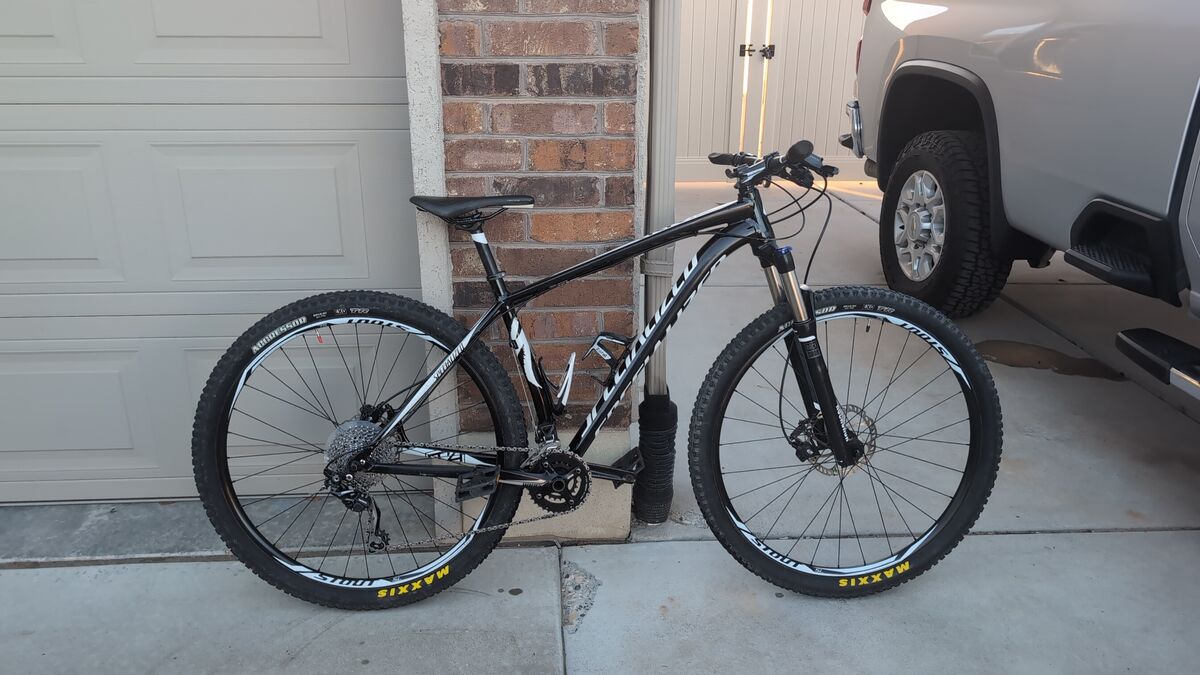 2016 Specialized Crave - Conquer the Trails!