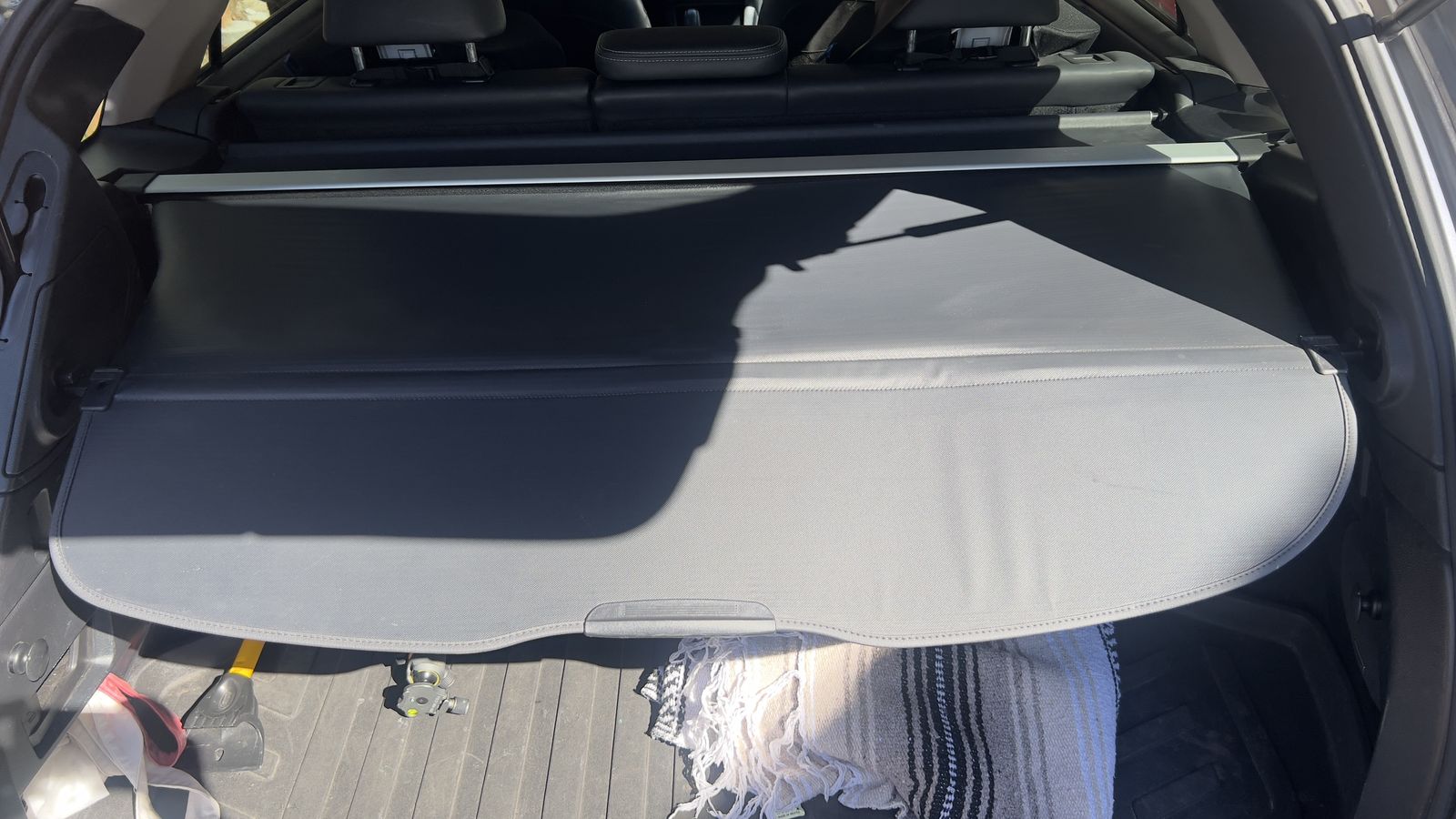 Subaru Outback Retractable Cargo Cover 2015-2019