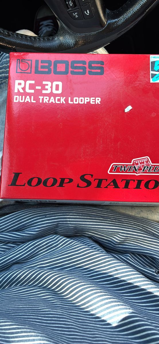 BOSS RC-30 Dual Track Looper Pedal - Loop Station Twin Pedal in Pink - Excellent Condition