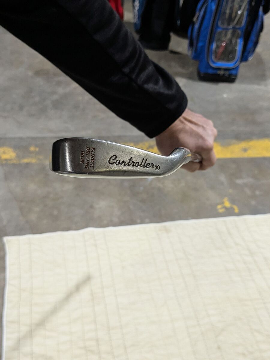 Iron with Controller 17 degree head and Light Weight Steel Shaft