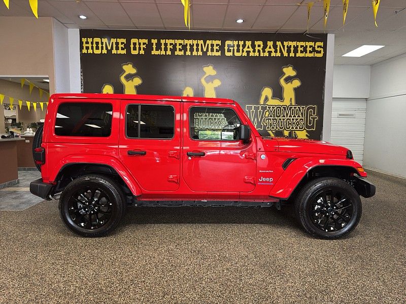 2024 Jeep Wrangler Sahara 4xe