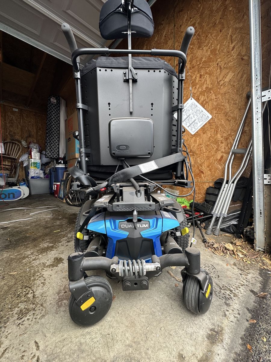 Quantum J4 Power wheelchair