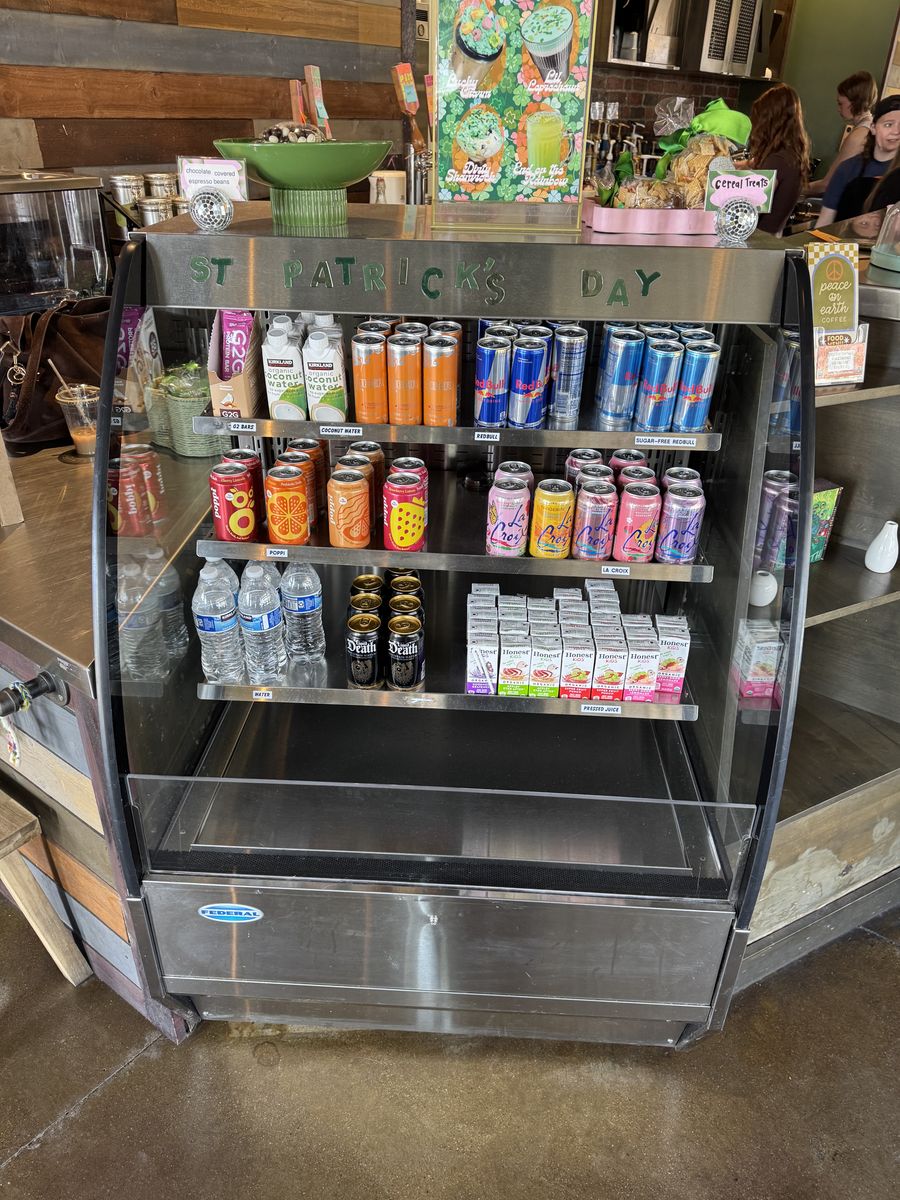 Self Serve Refrigerated. Works Needs Maintenance