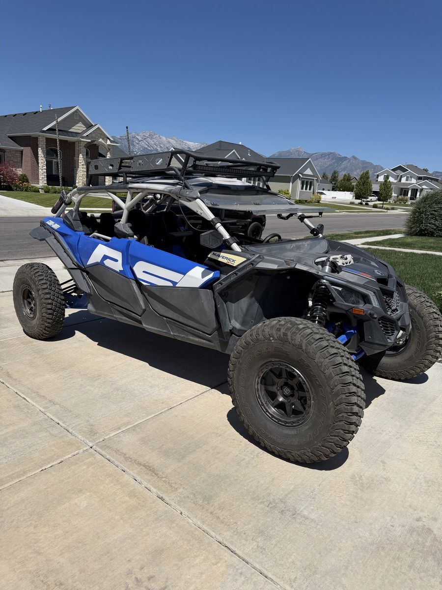 2022 Can-Am Maverick X3 Max RR - Loaded - 196 Hours