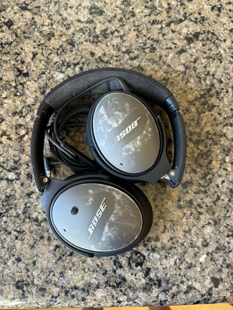 Bose QC25 Noise Cancelling Headphones