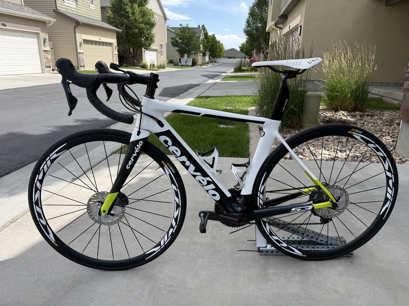 Cervelo S3 Carbon / Disc / Ultegra Road Bike Size 51 cm