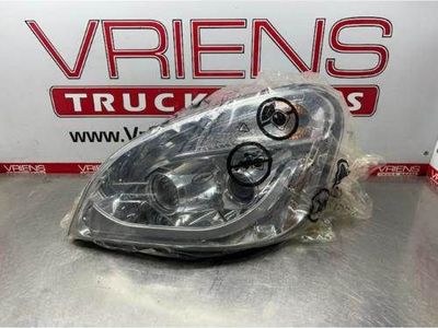 Freightliner Left Headlight Assembly