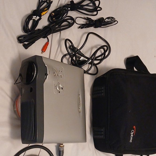 Main image 3