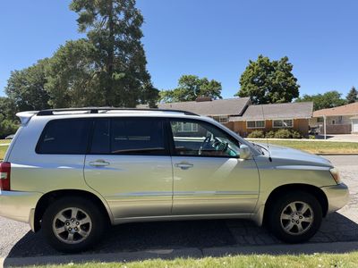 2004 Toyota Highlander Base