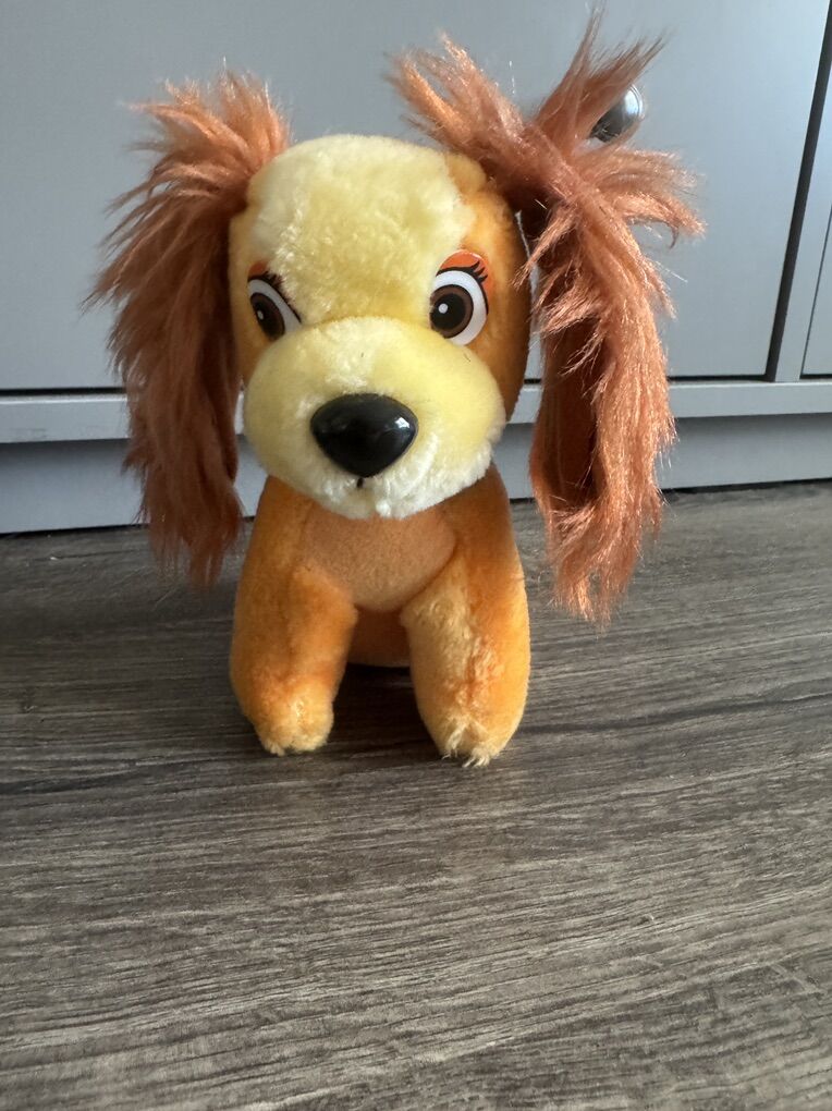 Vintage Disney Lady “Lady & The Tramp” Plush 1985