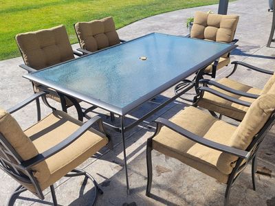 7 piece outdoor dining table set