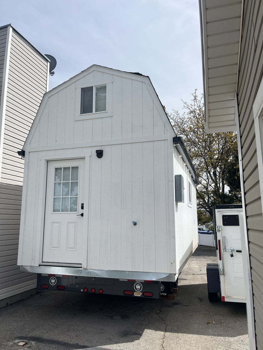 New Tiny home CLEARANCE