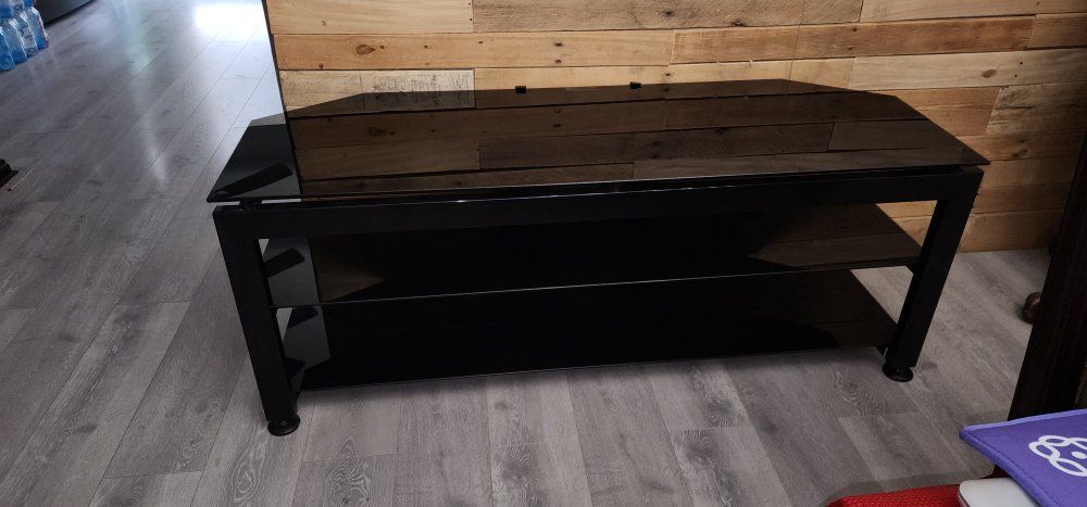 TV/entertainment stand