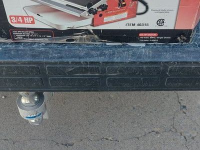 Chicago Power Tools 7 Inch Wet Cutting Tile Saw 3/4 HP Item 40315