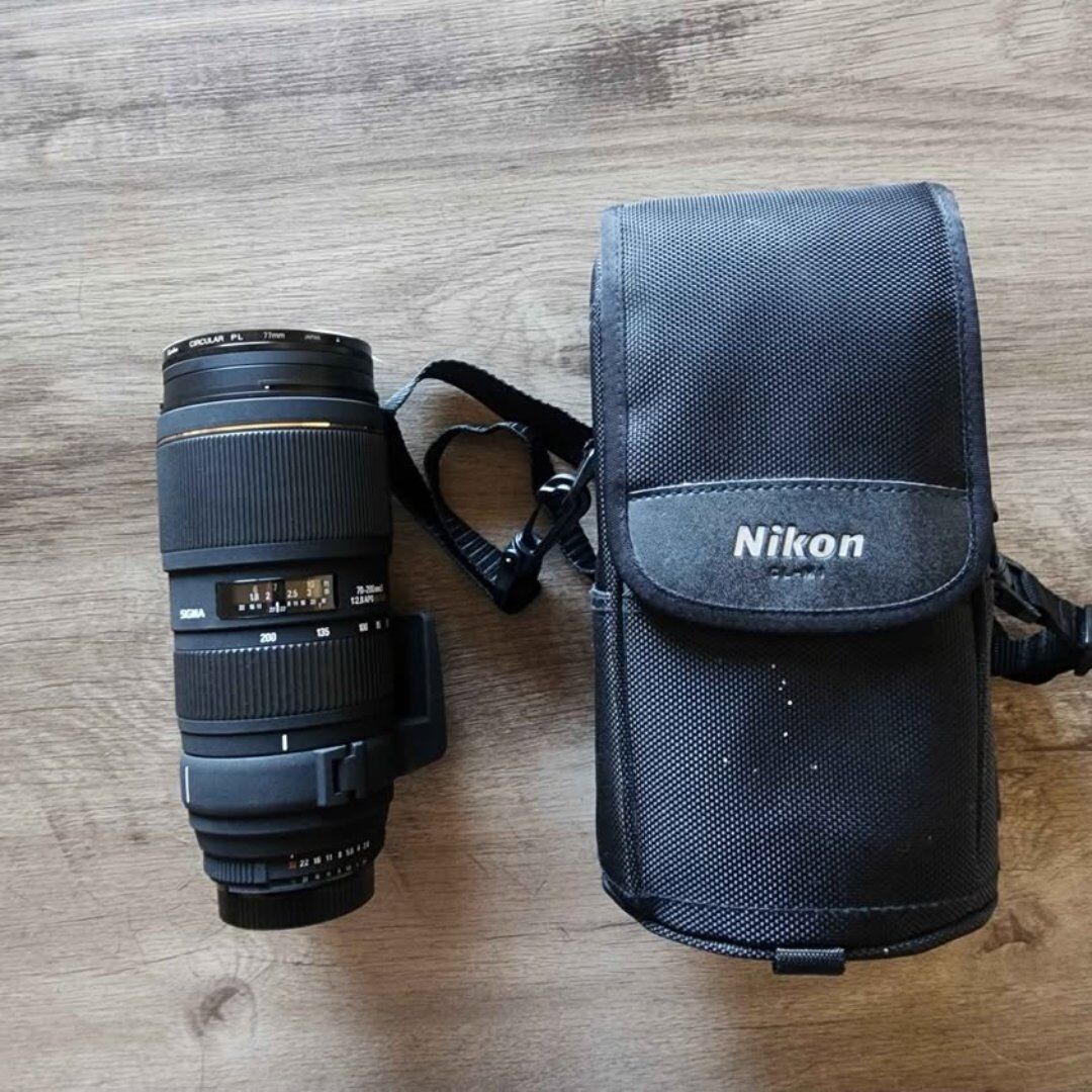 SIGMA DG 70-200mm D 1:2.8 APO DG HSM WITH HOOD