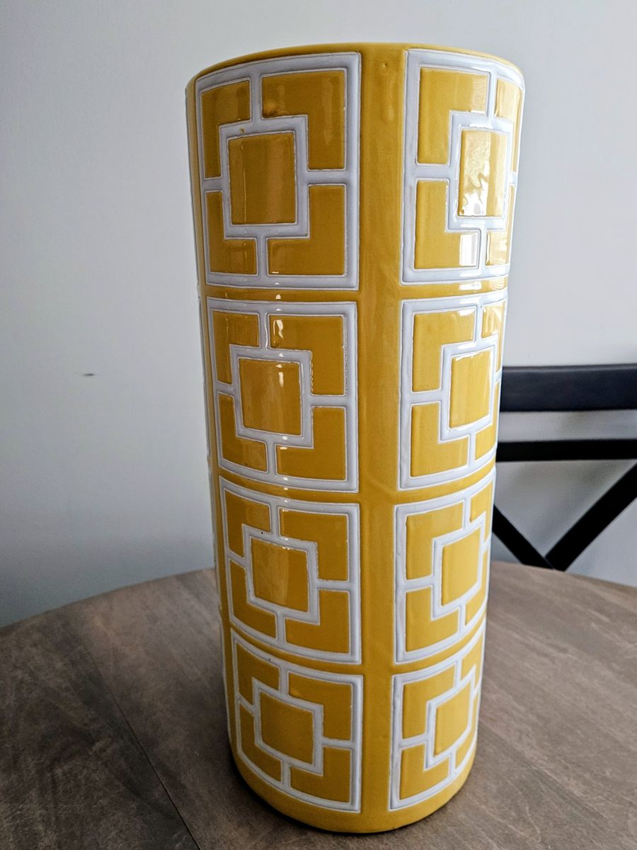Yellow & White round large vase $25 OBO