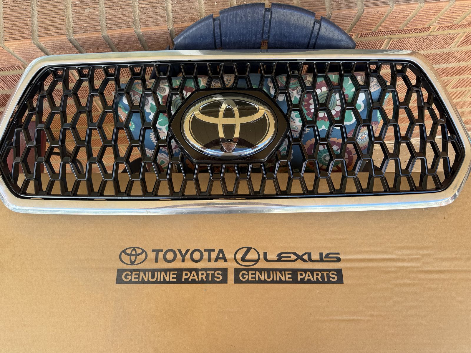 2019 Toyota Tacoma Fromt Grill