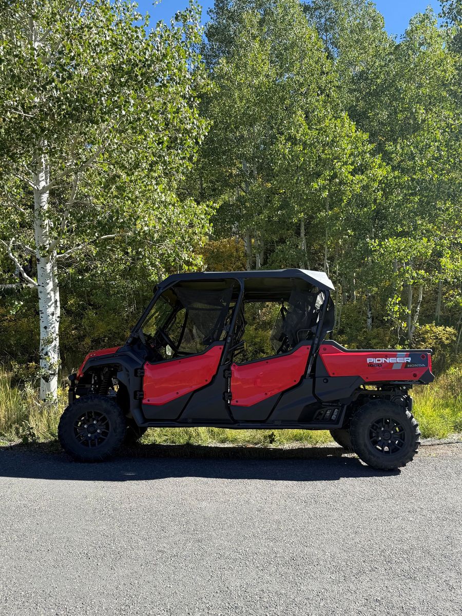 2023 Honda Pioneer 1000-6 Deluxe Crew (6-Seater) – Like New, Low Miles, Street Legal