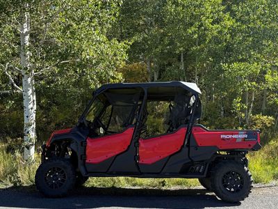 2023 Honda Pioneer 1000-6 Deluxe Crew (6-Seater) – Like New, Low Miles, Street Legal