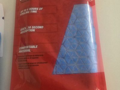 Milwaukee Keep Cool Workwear: Neck Gaiter, Sleeves, Towel, and Skull Cap - New