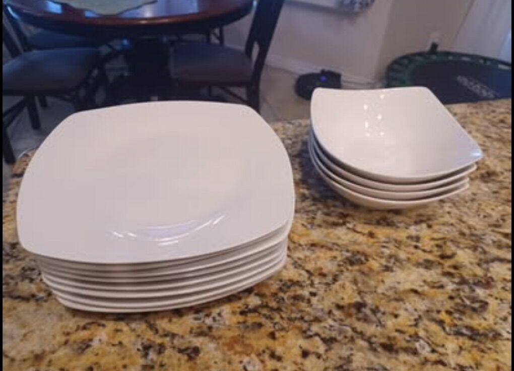 8 bowls and 8 plates