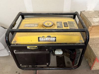 Champion 4000W / 3500W Generator – Runs Great – RV Ready