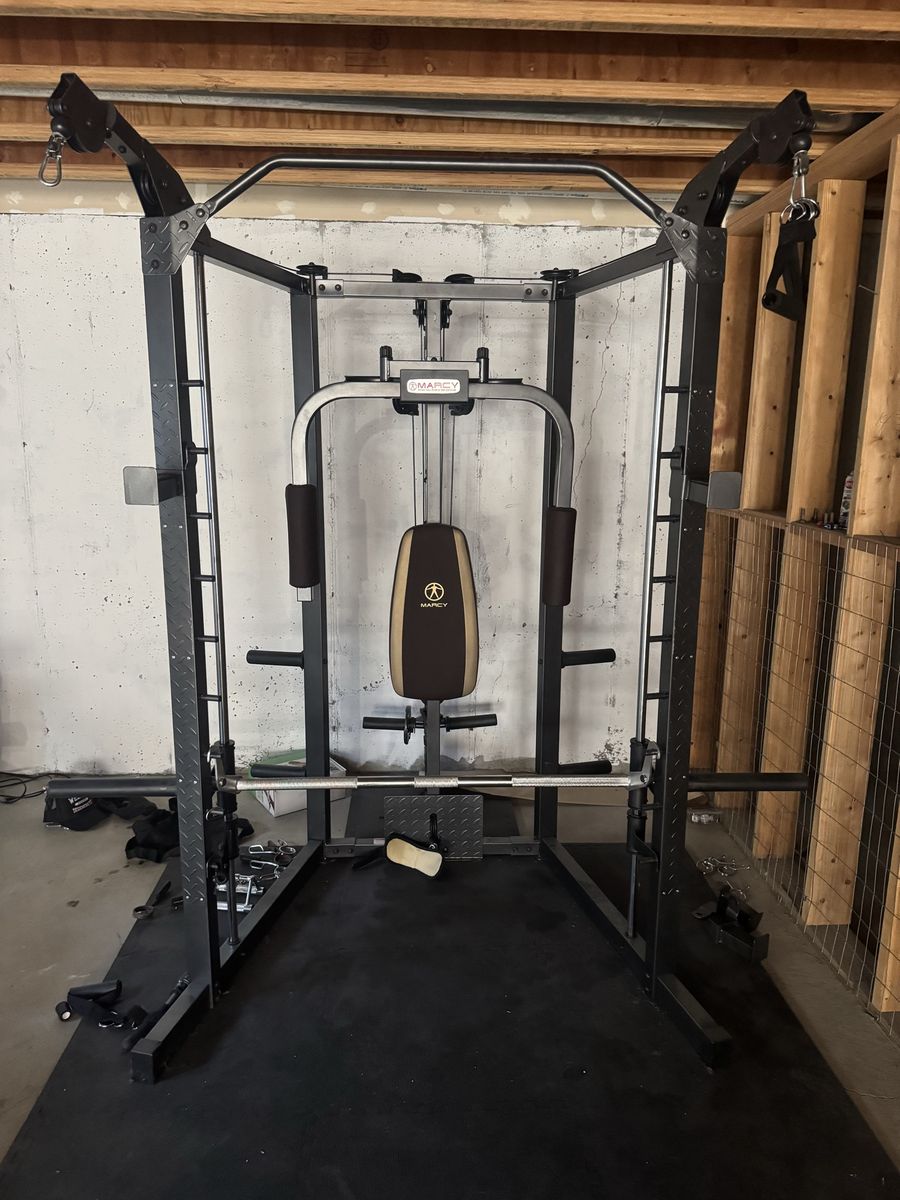 Marcy Smith Machine Cage System SM-4008 with Adjustable Utility Bench - Home Gym