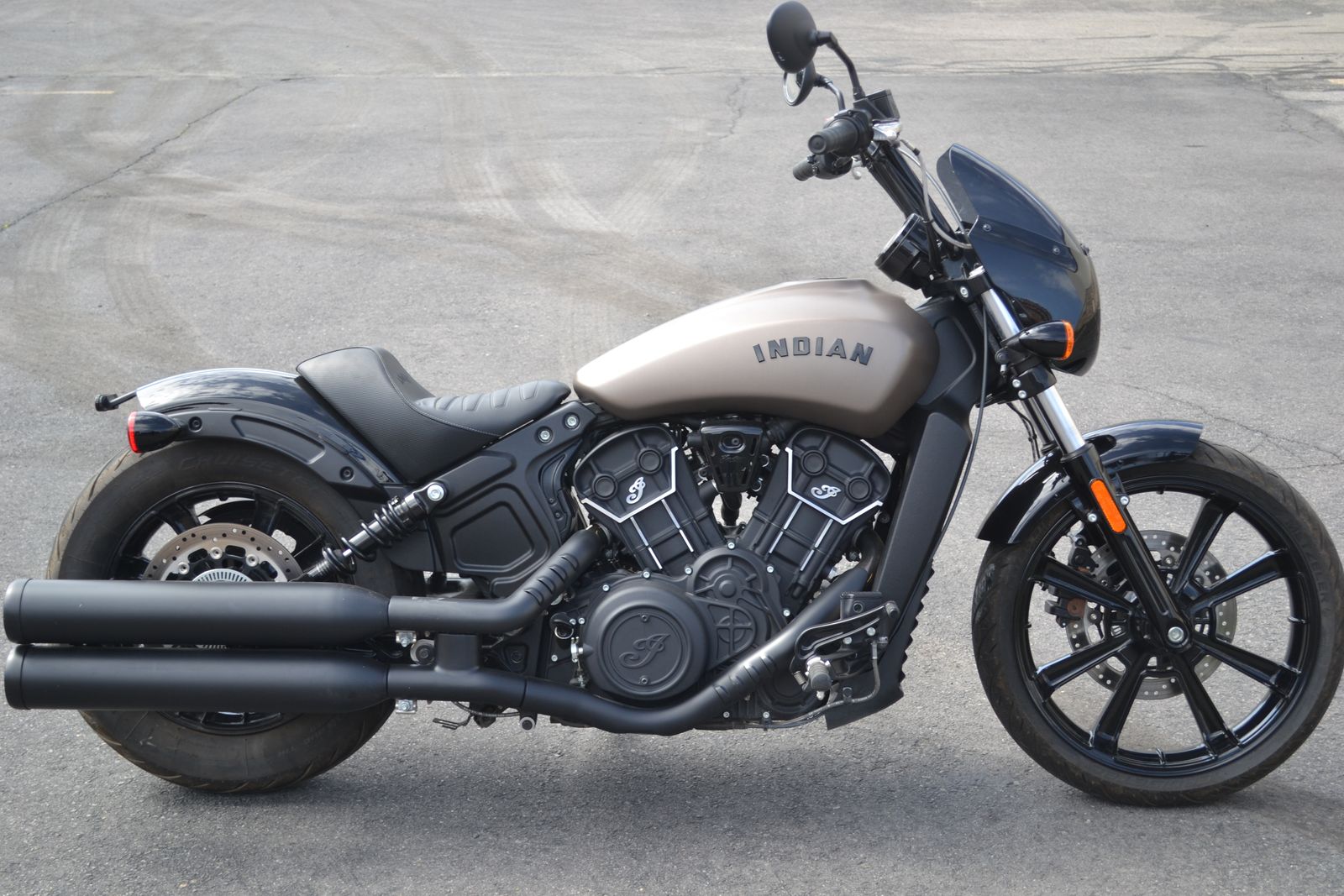 2022 Indian Scout 60 Rogue - Cruiser