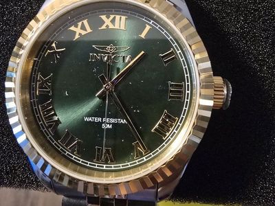 Invicta 29941 Specialty Windsor 43mm Two-Tone Green Dial Watch with Box