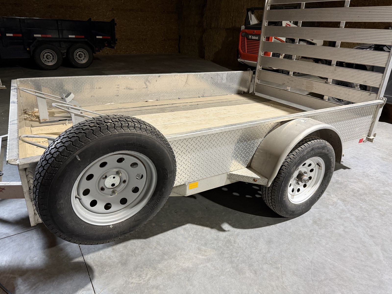 2015 Aluminum Utility Trailer 6.4' X 10' W/Ramp