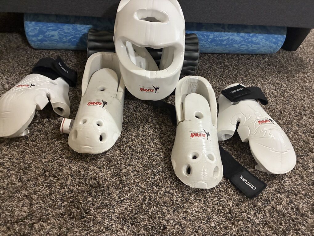 karate protective gear fo 8-11 years old