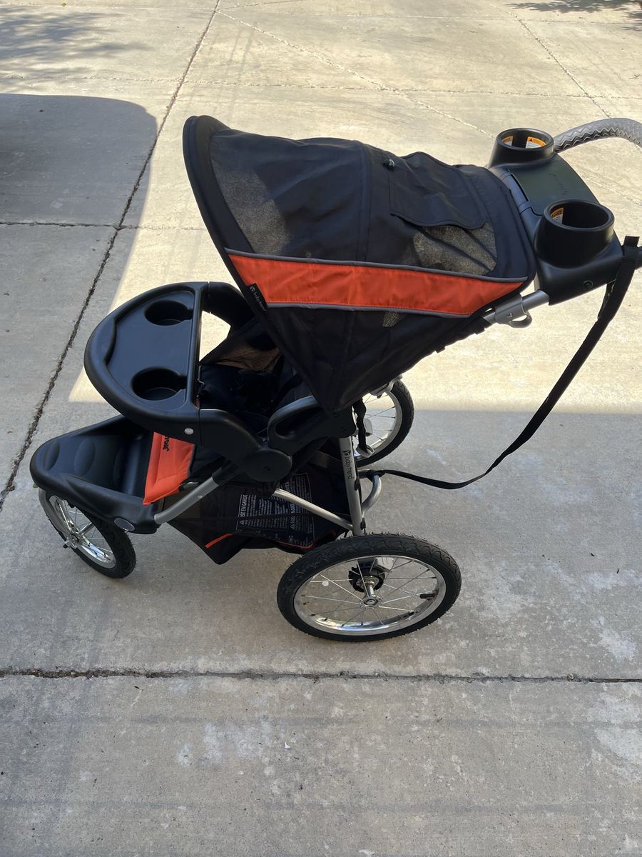 Baby trend jogging stroller