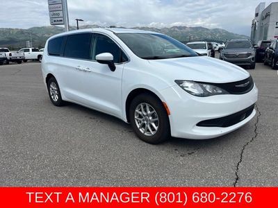 2022 Chrysler Voyager LX