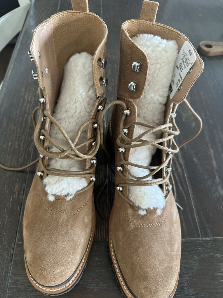 Womens Boots Size 11- Marc Fisher