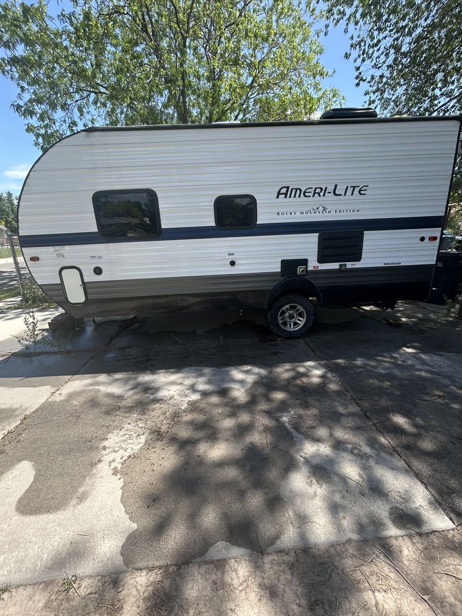 2022 Amerilite Gulfstream Coach Trailer