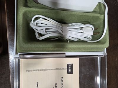 Vintage Sears Electric Scissors Model 344.21971 – Complete with Case & Manual